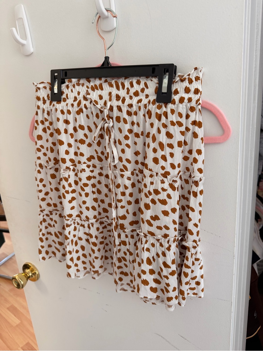 Women’s Tiered Mini Skirt - Cream with Brown Spot Print